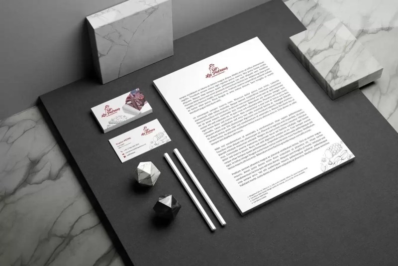 Identitate vizuală La Petreuș – set complet de papetărie, cărți de vizită și antet, design realizat de AdQuest.